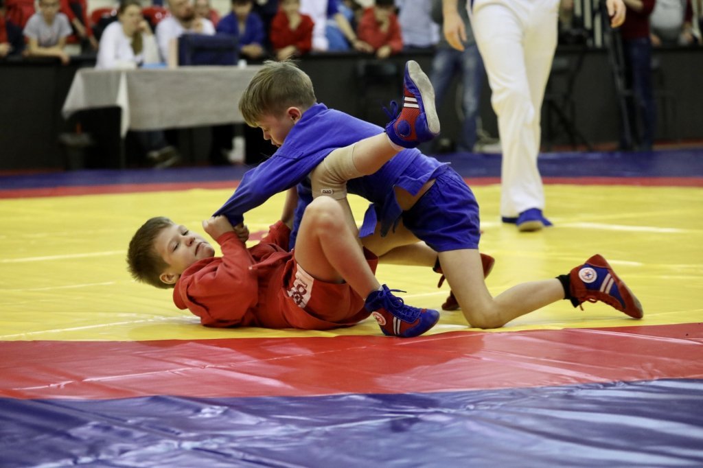 Лыжные гонки, ледовый полумарафон, рукопашный бой и стрельба из лука – спортивные выходные Приморья