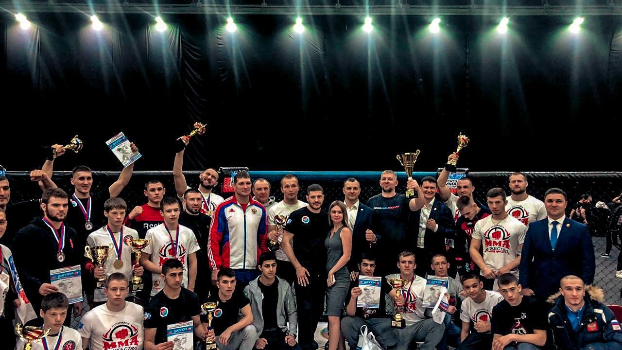 Команда Приморья заняла первое место в чемпионате и первенстве ДФО по смешанному боевому единоборству ММА