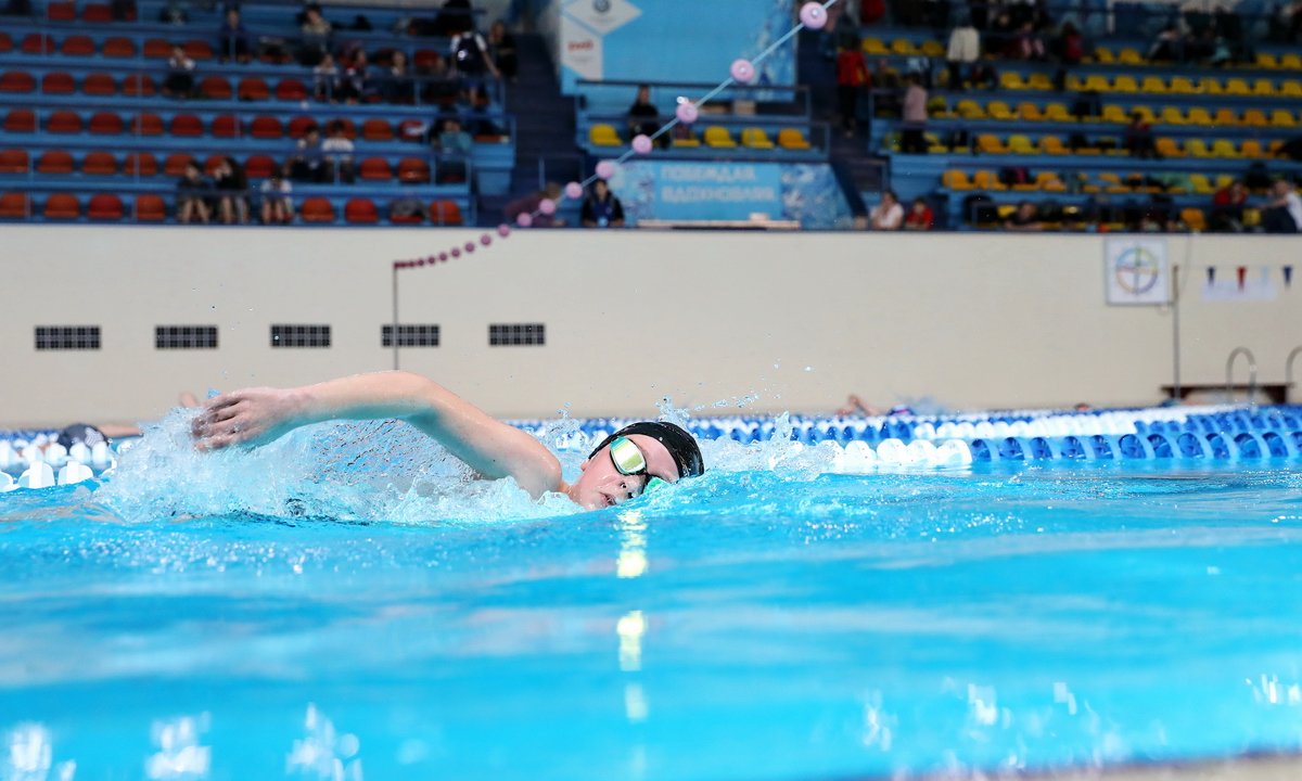 Где зажигаются звездочки: соревнования по плаванию «Золотая рыбка» прошли во Владивостоке