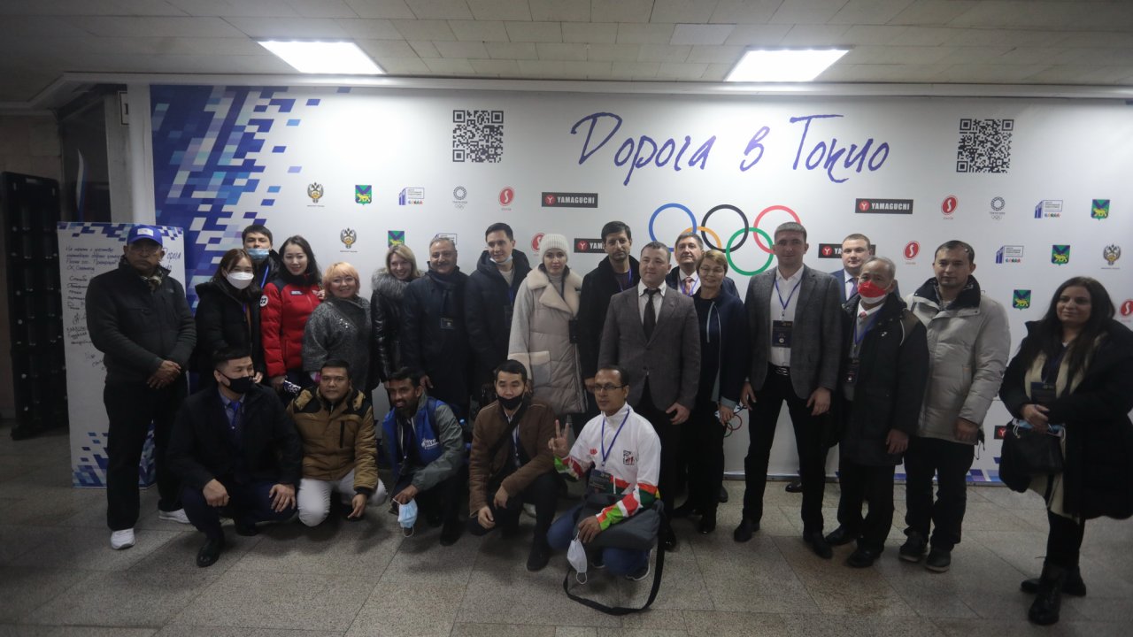 Представители стран-участниц VII международных игр «Дети Азии» посетили спорткомплекс «Олимпиец» во Владивостоке