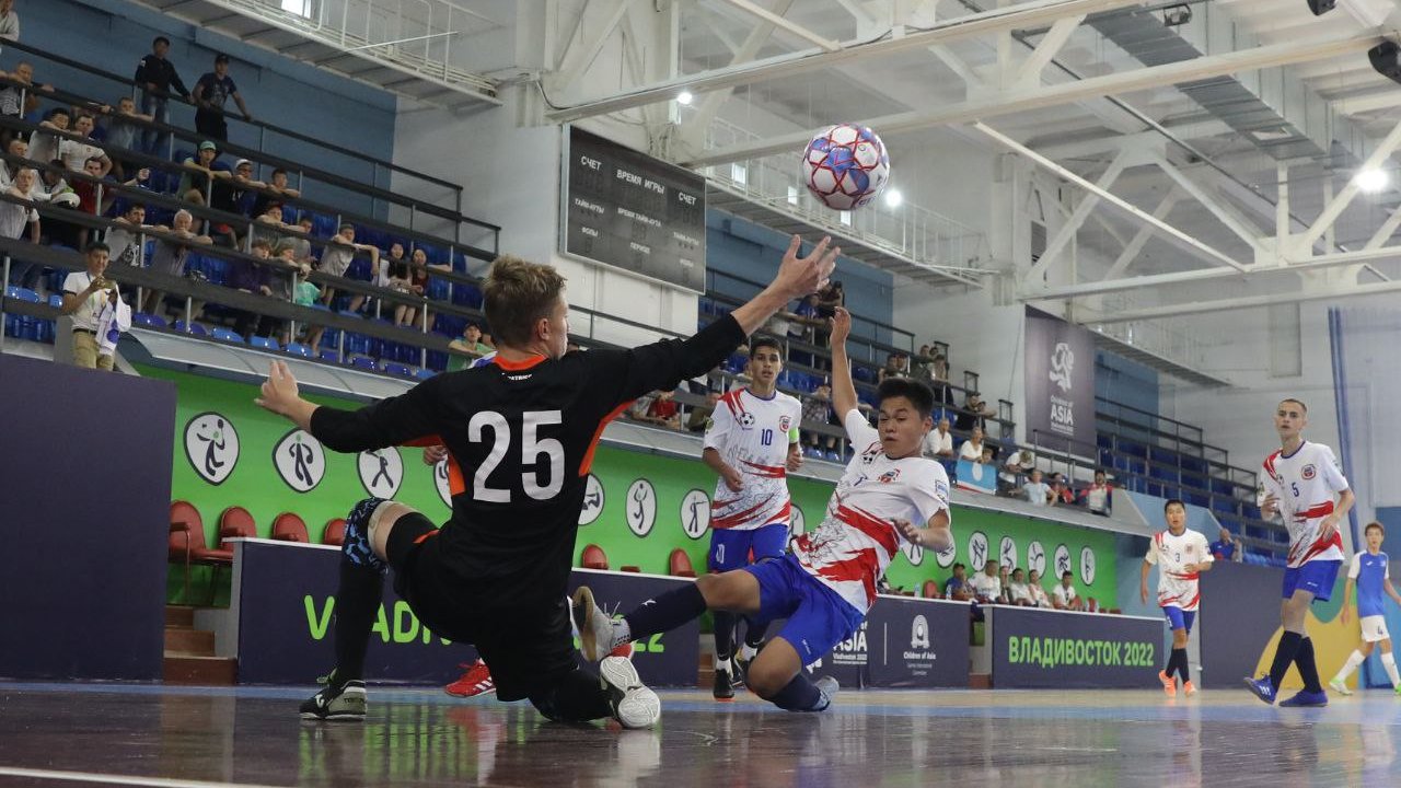 Итоги первого игрового дня по мини-футболу в рамках Международных спортивных игр «Дети Азии»