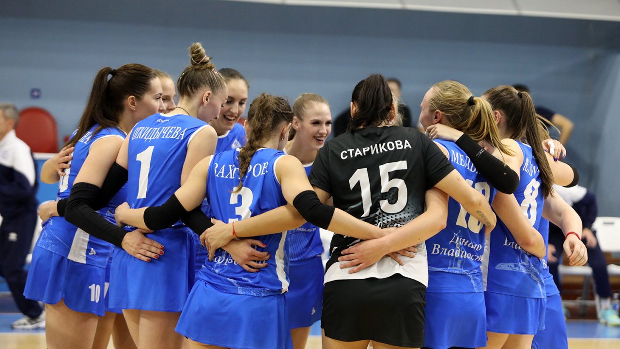 Первую победу в чемпионате Высшей лиги одержал женский волейбольный клуб «Динамо» Владивосток